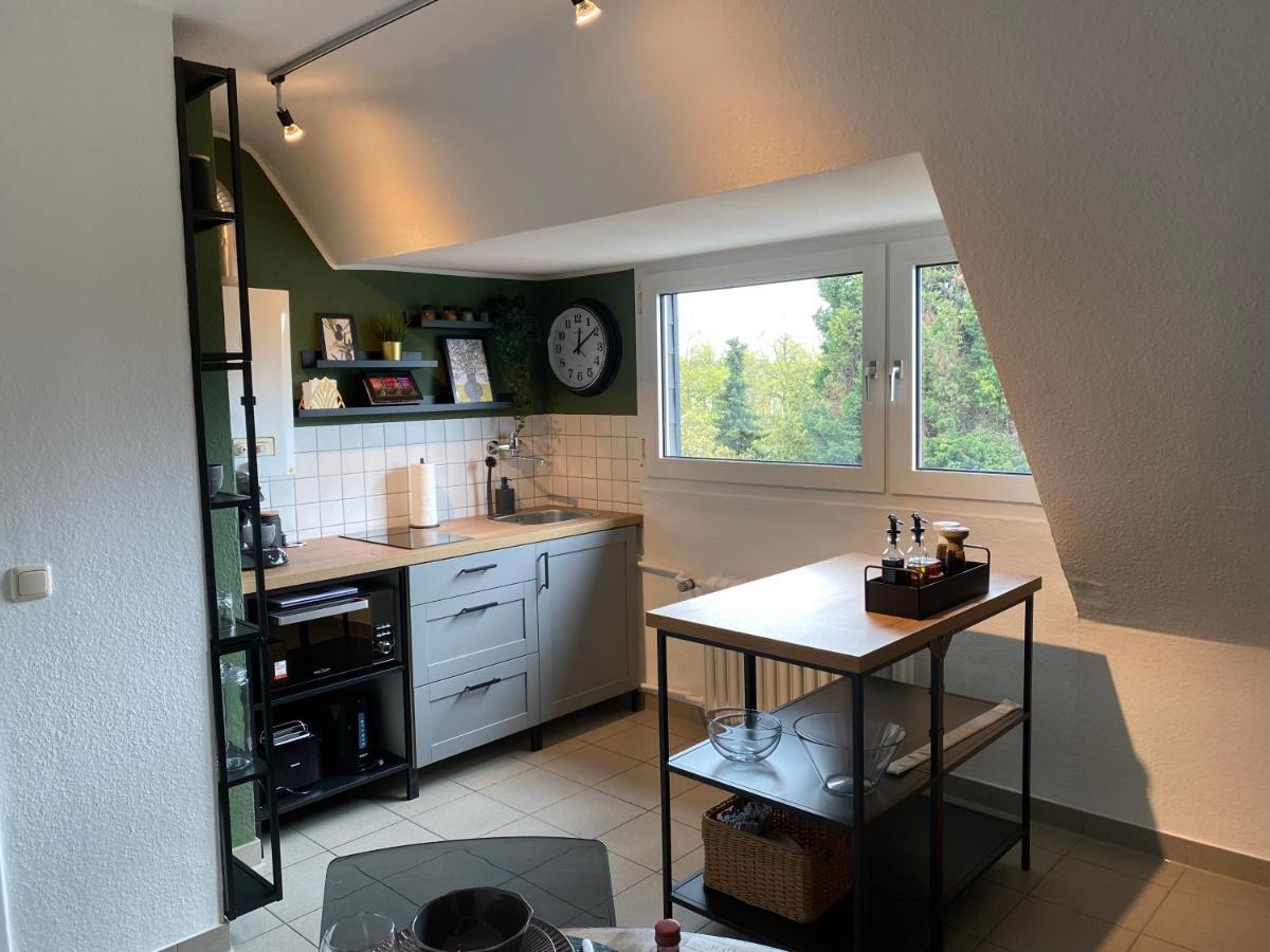 Apartment Bostel 1: Modern Attic Near Meiderich U-bahn *