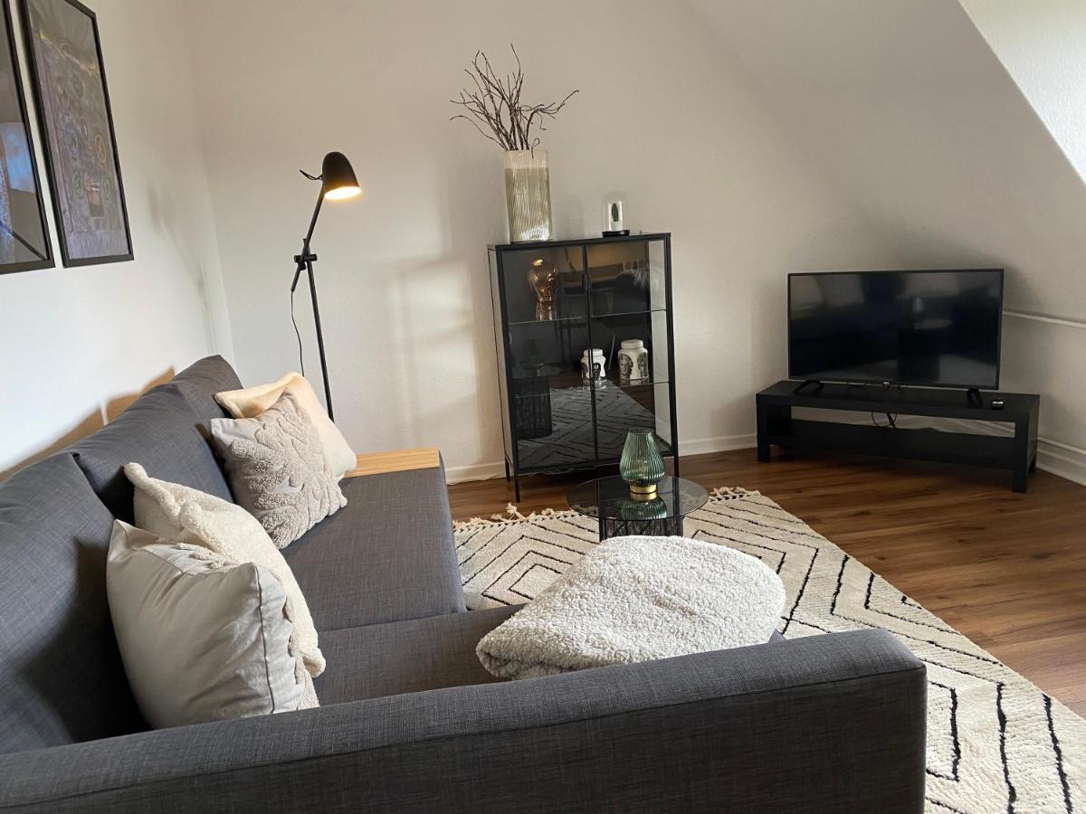 Apartment Bostel 1: Modern Attic Near Meiderich U-bahn Duisburg